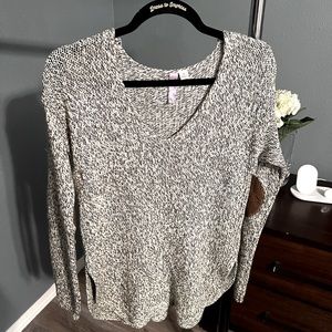 Vintage sweater with leather elbow patches